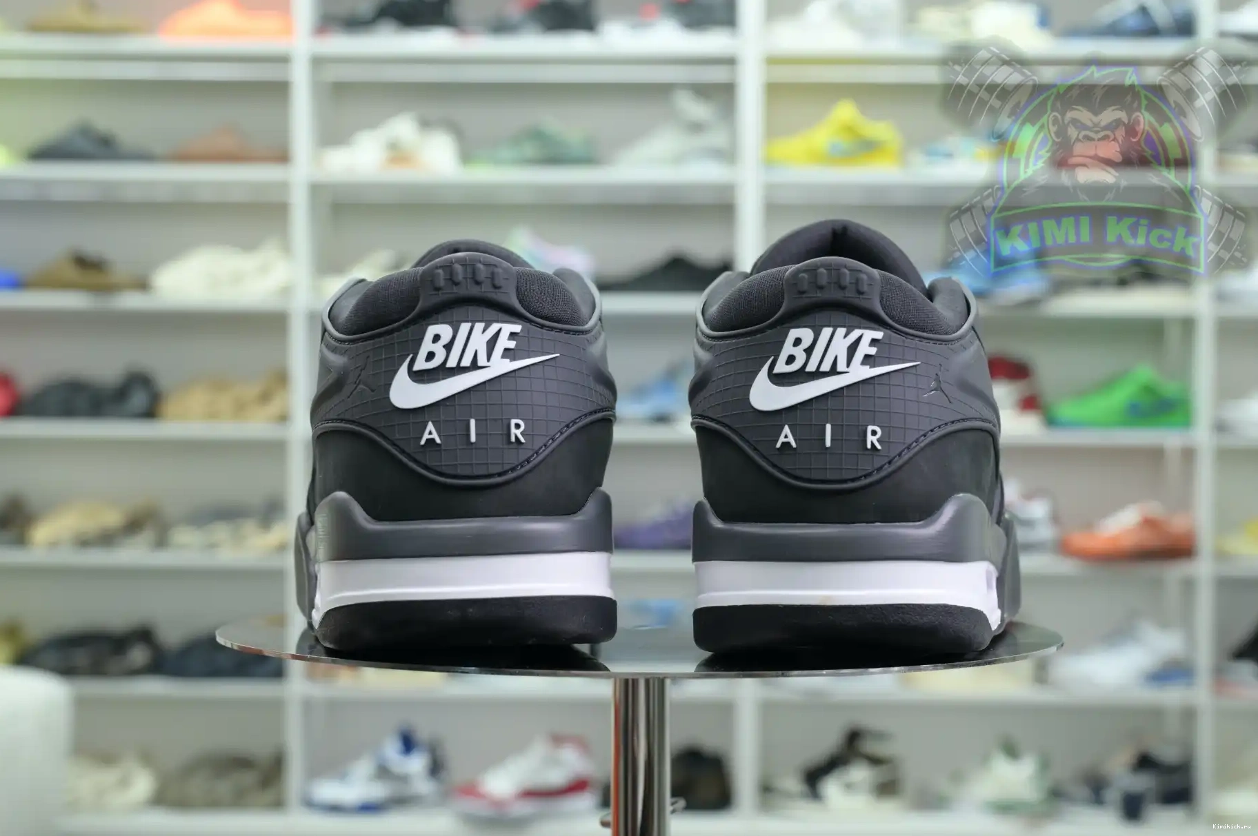 Sylvester Jordan Kimikick RM x Air SP 4 “Anthracite” Jordan Nigel 0509